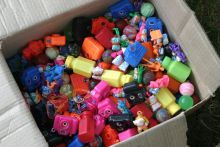Box_of_toys2